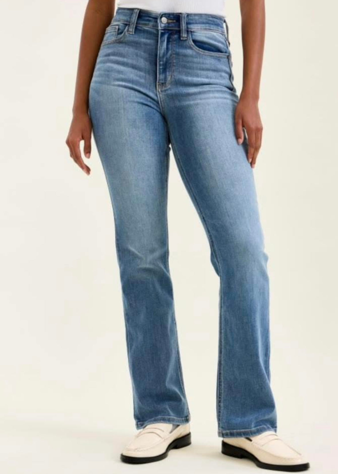 Judy Blue Mr vintage wash flare